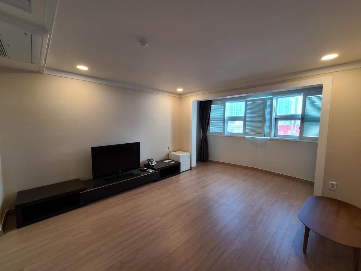 Hotel Ocean View Ilsan Ni Buitenkant foto
