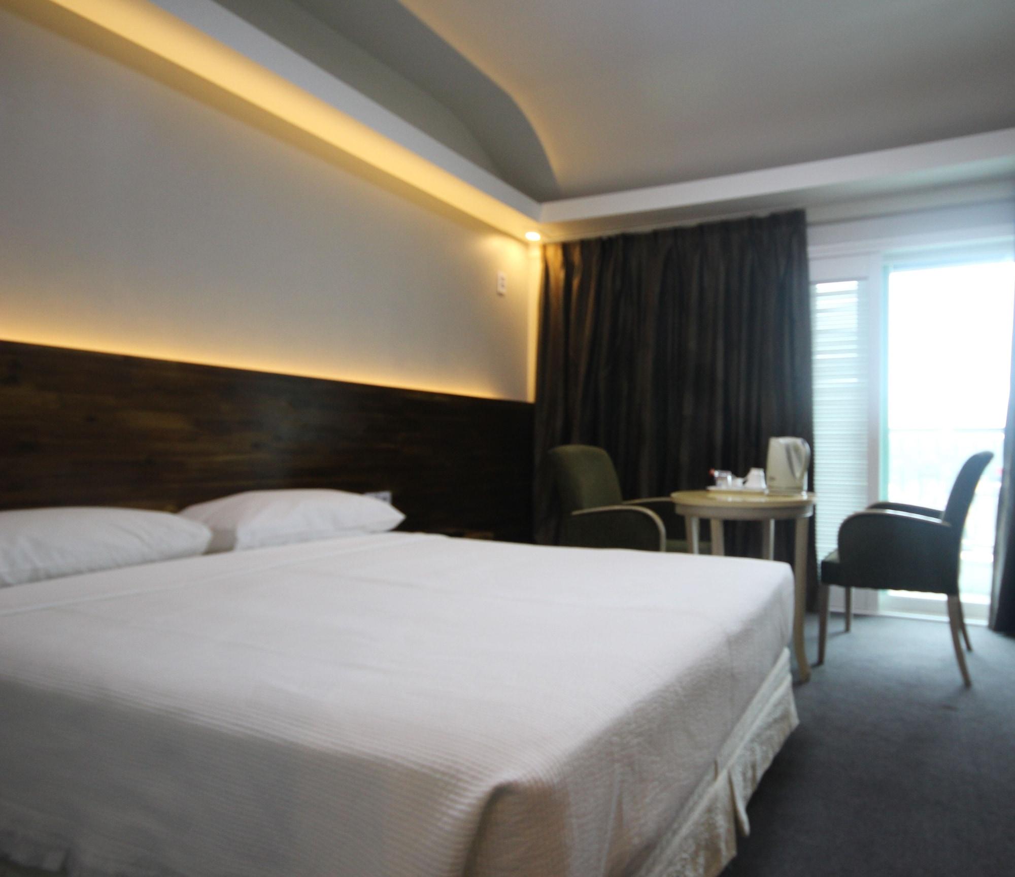 Hotel Ocean View Ilsan Ni Buitenkant foto