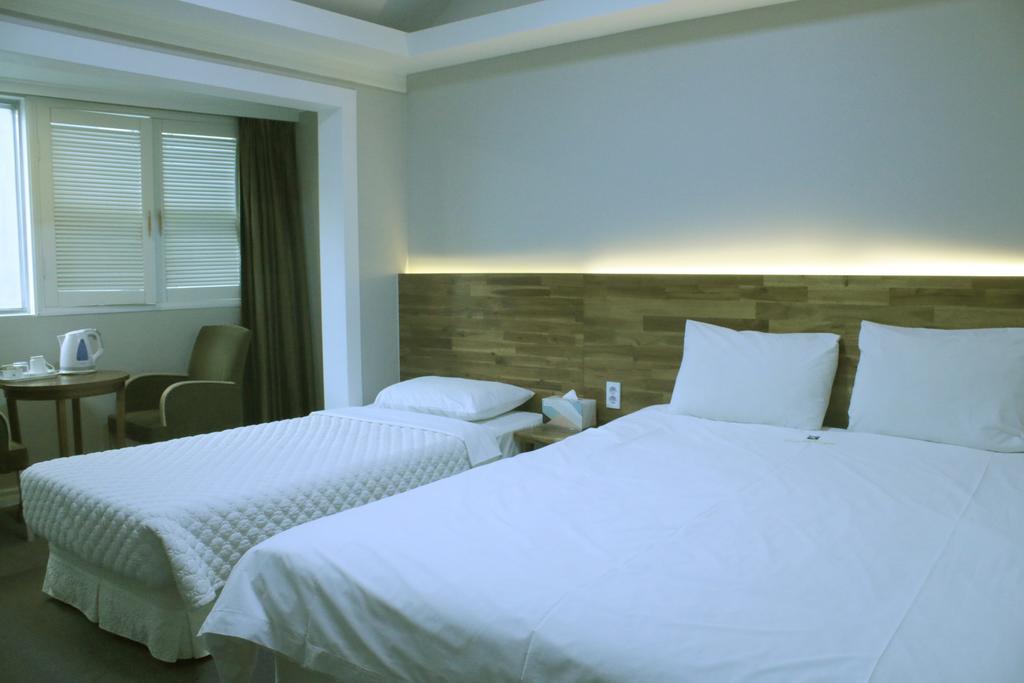Hotel Ocean View Ilsan Ni Buitenkant foto